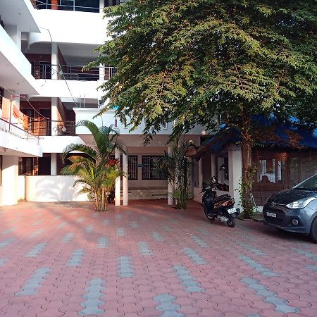 Hotel Peacock كوفالام المظهر الخارجي الصورة