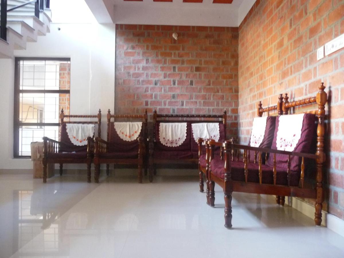 Hotel Peacock كوفالام المظهر الخارجي الصورة