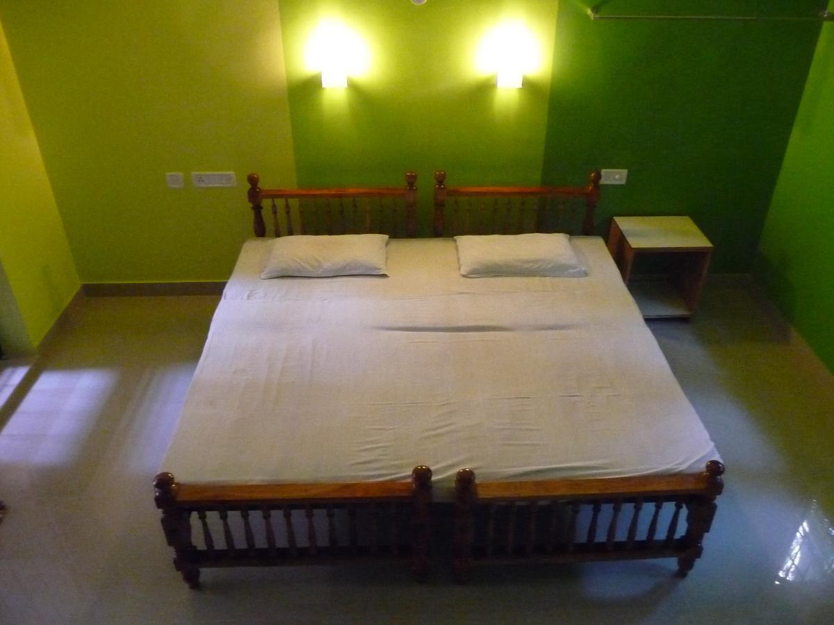 Hotel Peacock كوفالام المظهر الخارجي الصورة